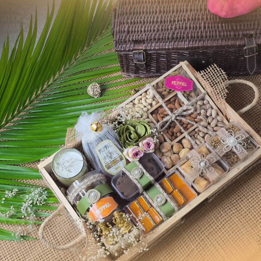 Aangan Hamper - "Roshni Se Sajta Aangan, Tohfey Jo Dil Se Aaye"